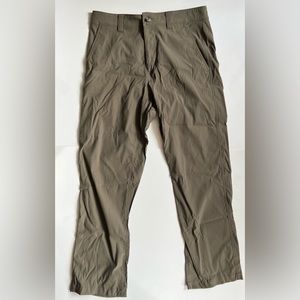 Eddie Bauer Travex Pants - Mens 33X30 - Nylon Blend - Flat Front